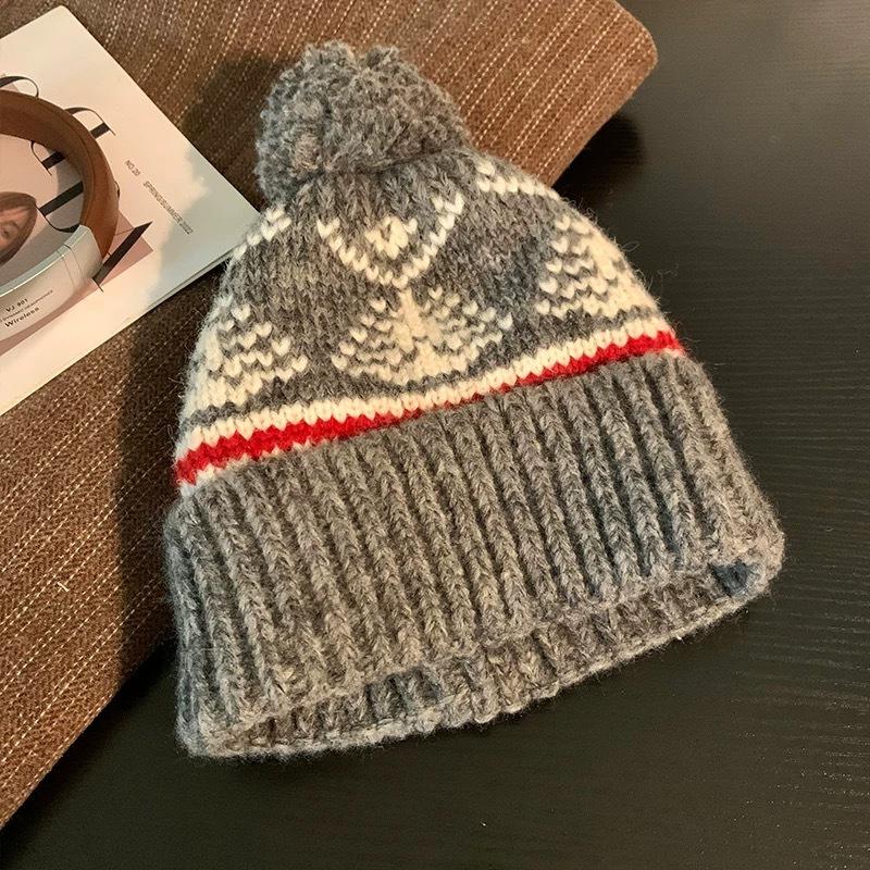 Vintage Fair Island wind wool hat women's winter thickened warm knitted hat cute ear protector cold hat