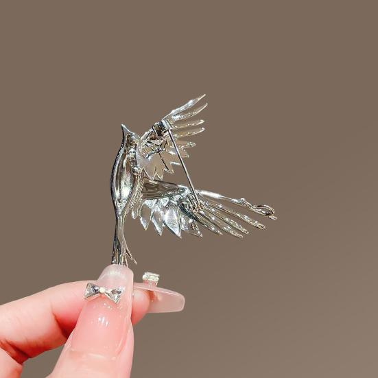Brooch Pin, 3D Bird Design Lapel Pin with Cyan-Blue Enamel Wings And Translucent Rhinestones, Sparkling Luster Badge for Suits Dresses