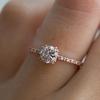 Bague de luxe en strass brillant pour femmes, bijoux d'anniversaire de fiançailles