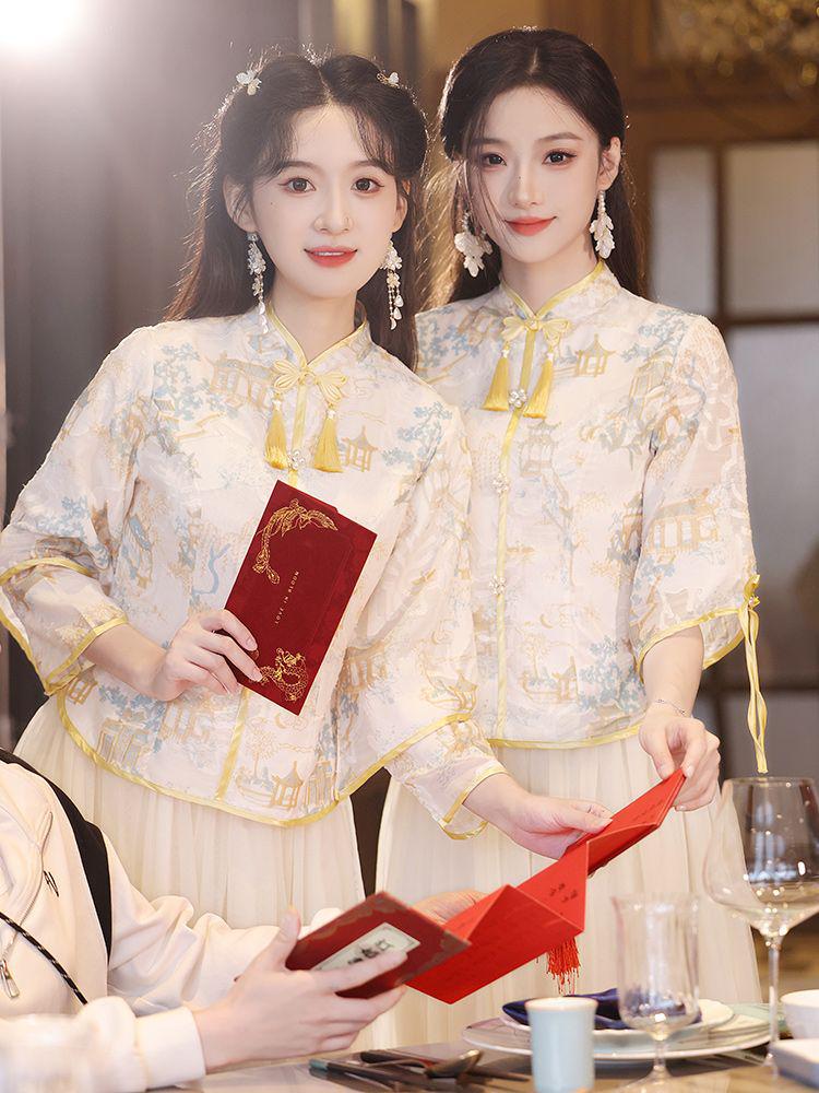 2025 Neuer Stil Champagner Langarm Brautjungfernkleid für Herbst-/Winterhochzeit