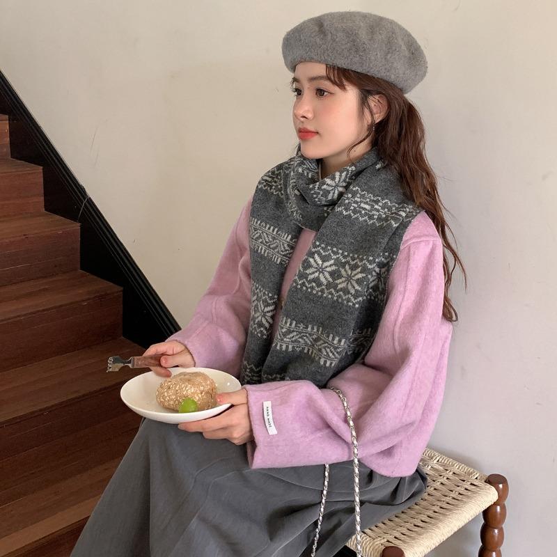 Winter new Christmas new knitted scarf fashionable versatile high sense warm neck protection against wind and cold scarf