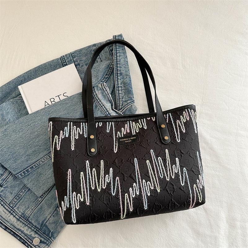 Casual commuting large-capacity bag women's new fashion college student class shoulder striped embroidered tote bag