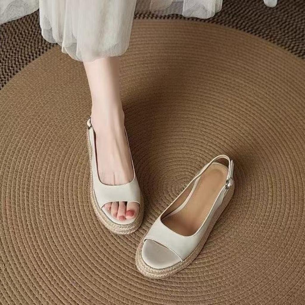 Women's Slope Heel Sandals Summer European & American Style Fishmouth Straw Back Buckle Thick Sole Casual Resort Beach Shoes