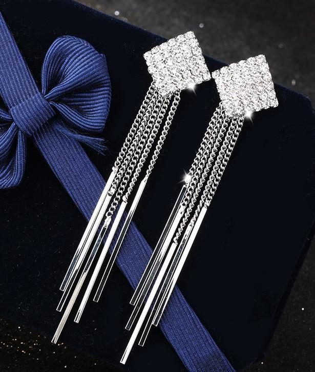 

S925 Fashion Tassel Water Drop Earrings, Celebrity Style Slimming Long Studs for Round Faces B025