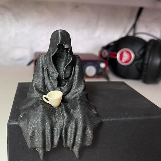 Halloweenská černá róba ozdoba strašidelná gotická figurka Smrtky socha skulptura sváteční párty domácí kancelář stolní dekorace