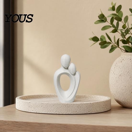 3D Molded Couple Figure Printed One Heart Statue, Abstract Hugging Lovers Figurine with Stable Base, Minimalist Burr-free Contour Ornament