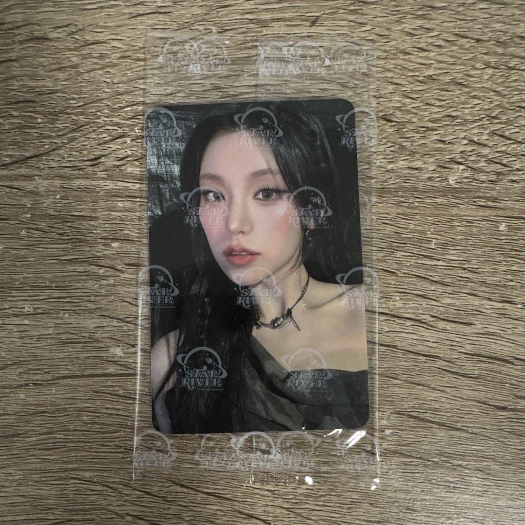 

[ИСПОЛЬЗОВАННАЯ] ITZY Yeji Коллекционная карточка GOLD starriver Yeonton