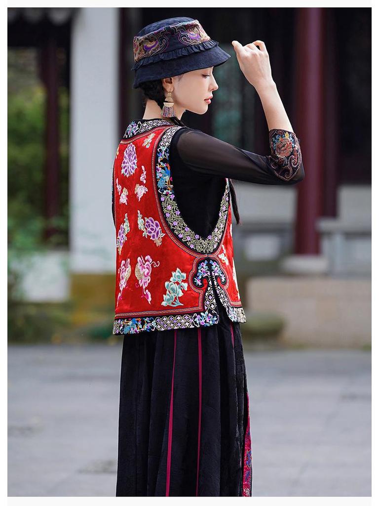 Ethnic Silk Embroidered Short Vest - New Chinese Style Cardigan
