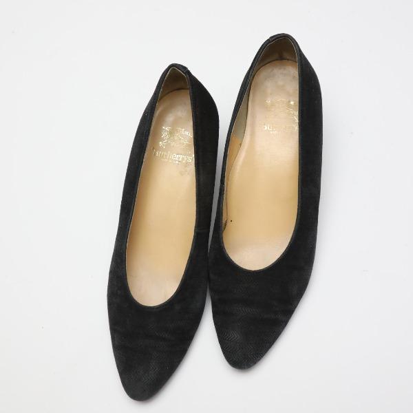 Burberry 23E Pumps Chunky Heel Suede Black Women Storage Box Used