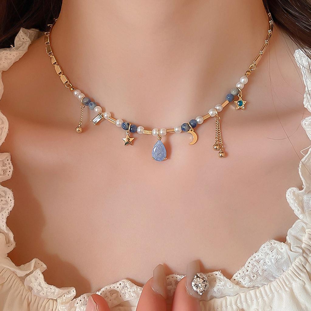 Vintage Inspired Star And Moon Pendant Necklace Adjustable Length Neckchain Fashion Jewelry For Elegant Occasions