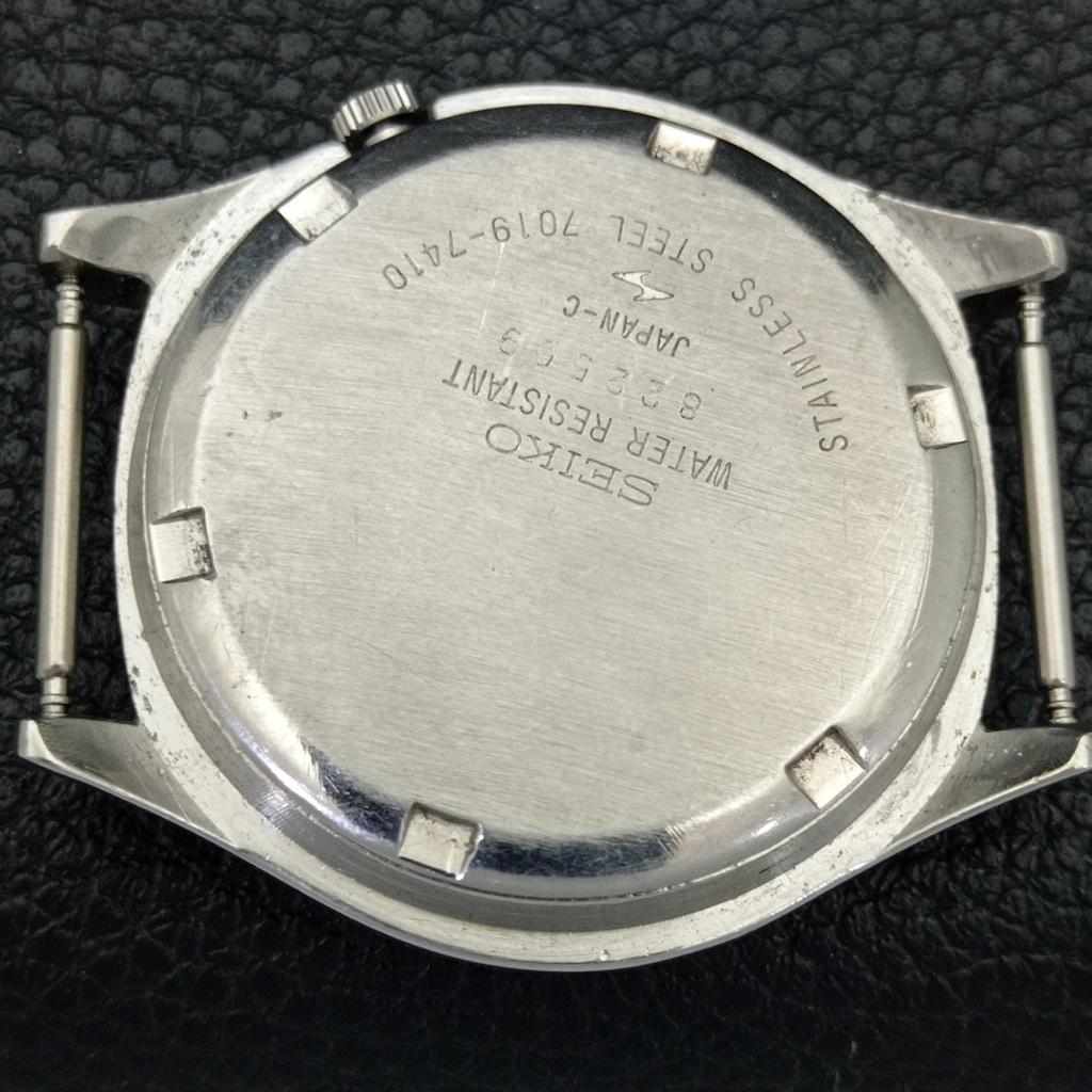 VINTAGE SEIKO AUTOMATIC 7009A JAPAN MENS SILVER COLOR DIAL WATCH A701449-5 R206b-a701449