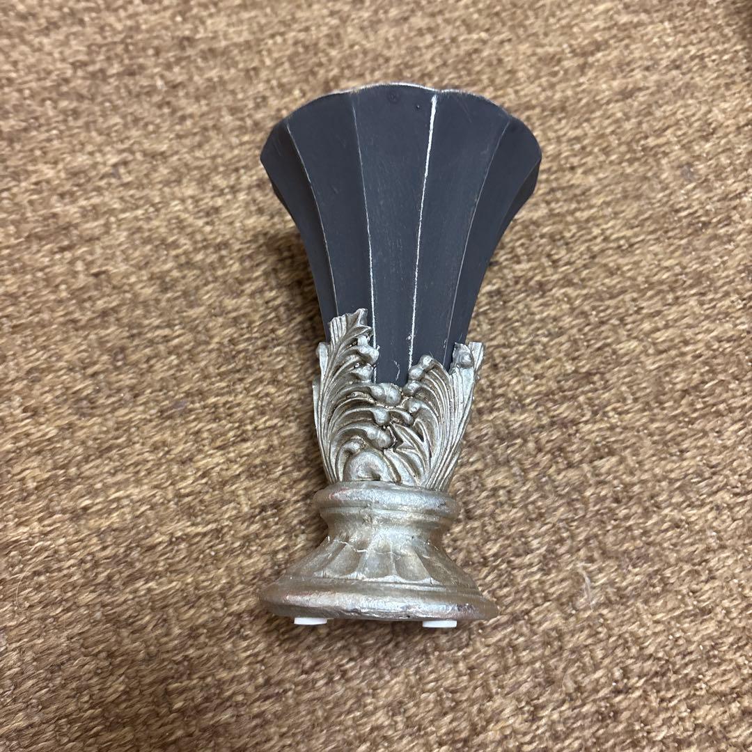 Used antique style flower vase