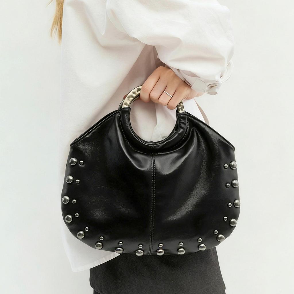 Luxury Studded Handbag with High-end Feel, Light Luxury Rivet Crossbody Bag, Fashionable and Versatile Single Shoulder Underarm Women's Bag