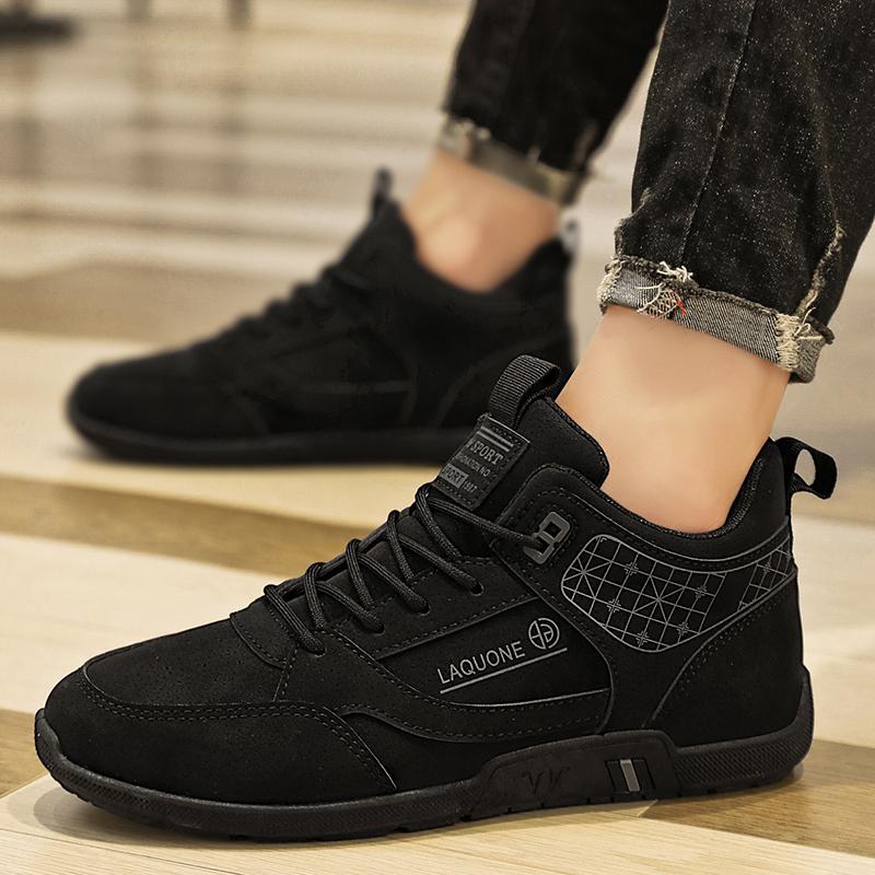 Men's Lightweight Sports Shoes Khaki Flat Bottomed Hiking Outdoor Men's Vulcanized Shoes Anti Slip Wear-resistant Travel Shoes