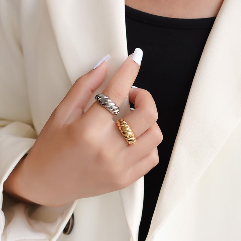 

Retro Wave Surface Ring, 18k Gold & Titanium Steel, Style A157 Size 7