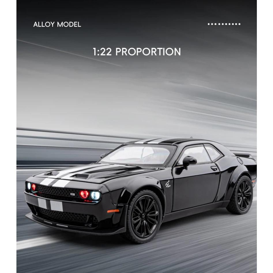 1/22 Dodge Challenger SRT Hellcat Alloy Musle Car Model Diecasts Metal Sports Car Vehicles Model Sound Light Childrens Toy Gift