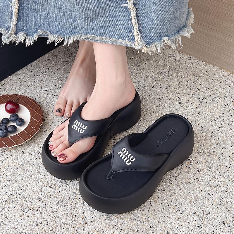 Xiaoxiangfeng Muffin Thick-soled Slippers for Women's Summer Wear, New Toe Flip-flops, Internet Celebrity Fashion Height-enhancing Cool Slippers