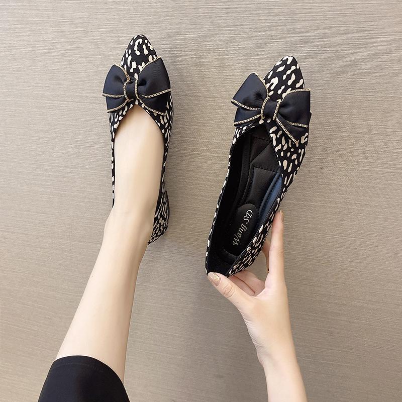 Buty pojedyncze z nadrukiem w panterkę Wiosna Nowe buty damskie z kokardą w szpic Miękka podeszwa Siatka Czerwona Wygodne Uniwersalne płaskie buty
