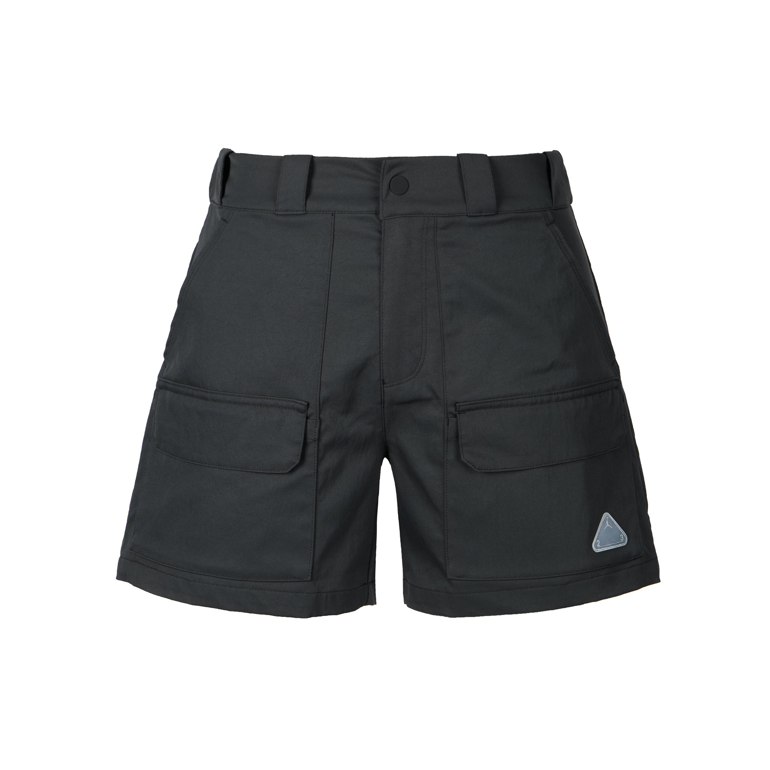 

Новые повседневные шорты Jordan женские черные DQ4546-010 M