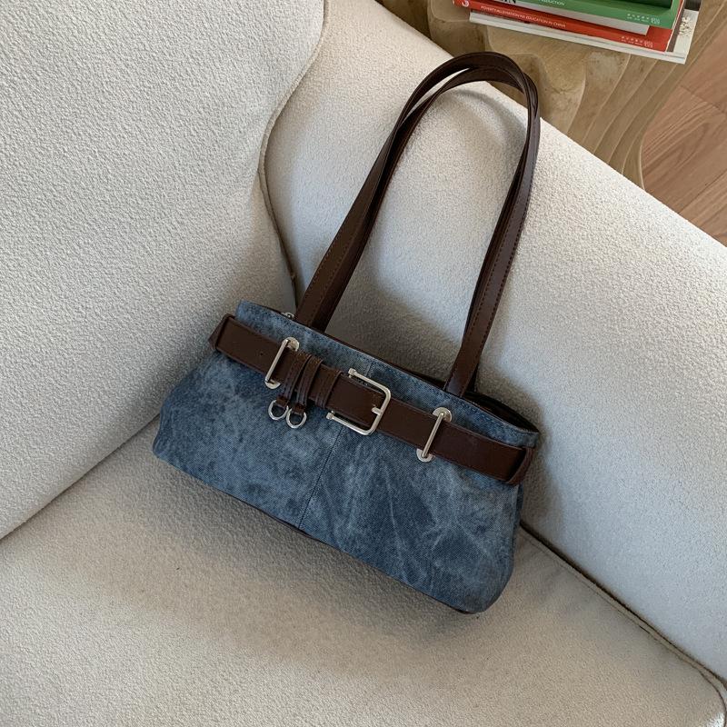

Large capacity bag women s retro fashion 2025 autumn new casual shoulder armpit bag niche foreign style commuter bag