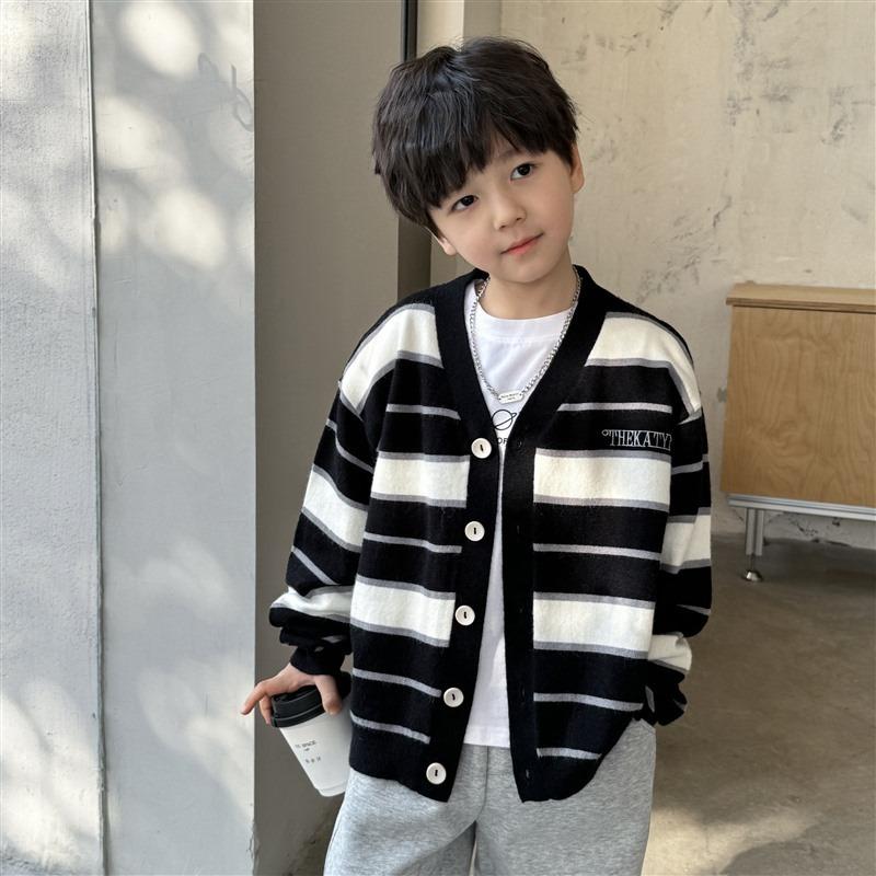 Frühling und Herbst Neue Jungen Locker All-Match Gestreift Kontrast Strickjacke