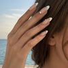 24Pcs Ongles Press-on Amande pour Femmes, Ongles Faux Perle Strass Ligne Dorée à Coller, Couverture Complète French Tip Ongles Faux à Coller