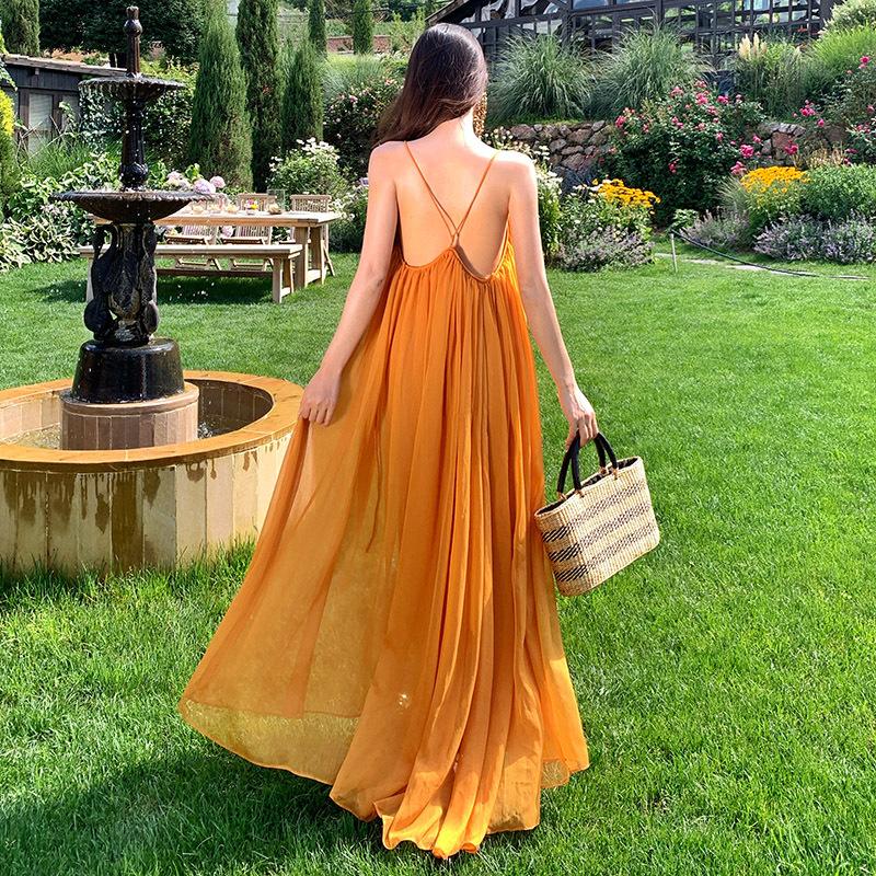 Deep v-neck suspender skirt slack pleated pendulum long skirt blue look show sexy backless dress vacation beach skirt