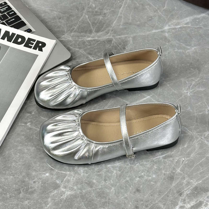 French Silver Evening Mary Jane Women's Shoes 2025 Spring and Autumn New Flat-bottomed Pleated Ballet Grandma Shoes Single Shoes