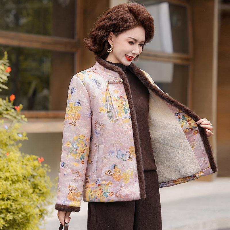 2025 New Style Winter Velvet Cotton Jacket for Middle-Aged & Elderly Women: Short, National & New Chinese Style.