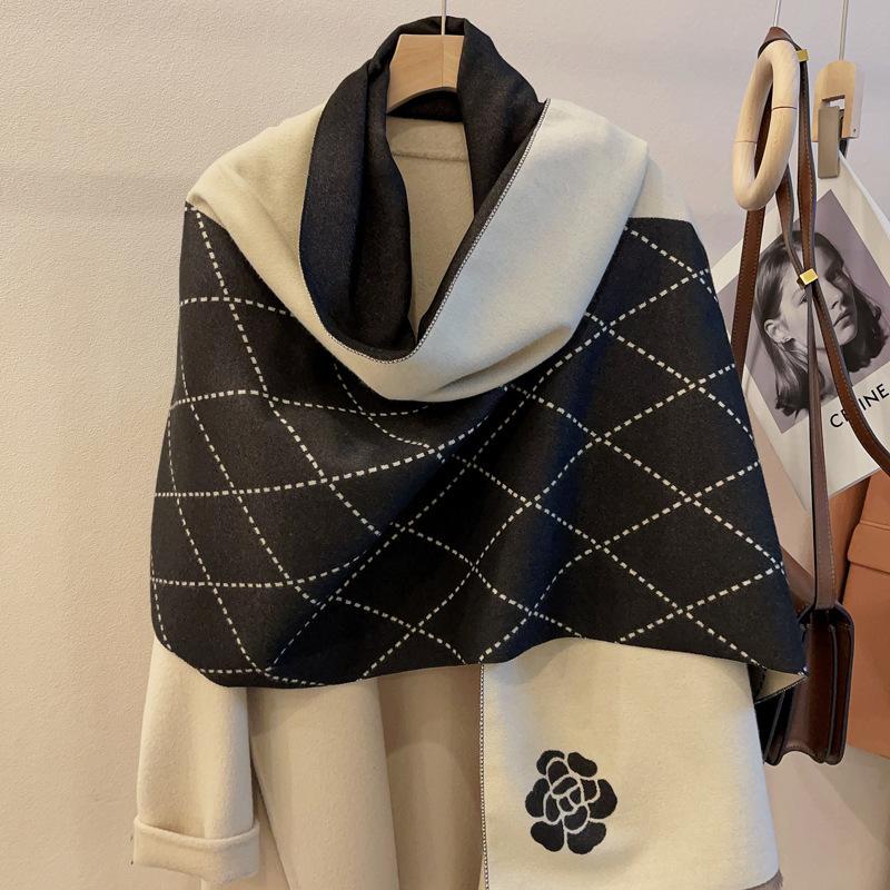Autumn And Winter Popular Shawl Outside Women'S Scarf Office Blanket Cashmere Fringed Warm Scarf Live Stream