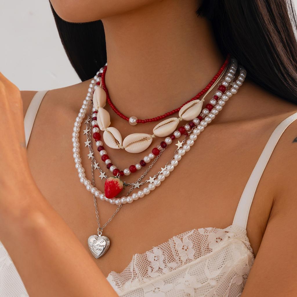 Multi-layered Sweet Strawberry Pendant Necklace Y2K Clavicle Chain Imitation Pearl Beaded Shell Necklace Heart Wed Accessories