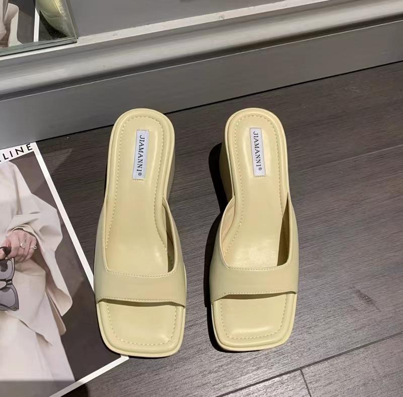 

Летом 2025 года новые квадратные сандалии с открытым носком, модные, универсальные, на танкетке, пляжные сандалии, толстый каблук, толстая подошва, шлепанцы на перемычке, женские 40 бежевый