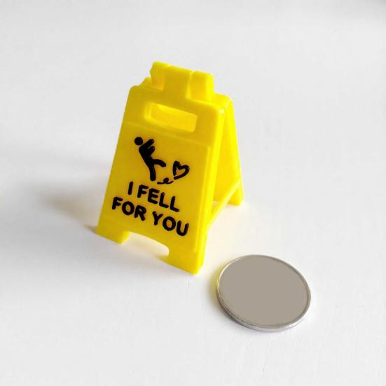 Romantic "I Fell for You" Mini Sign Funny Valentine's Day Gift for Boyfriend Girlfriend Husband Wife Cute Love Gift for Anniversary Christmas