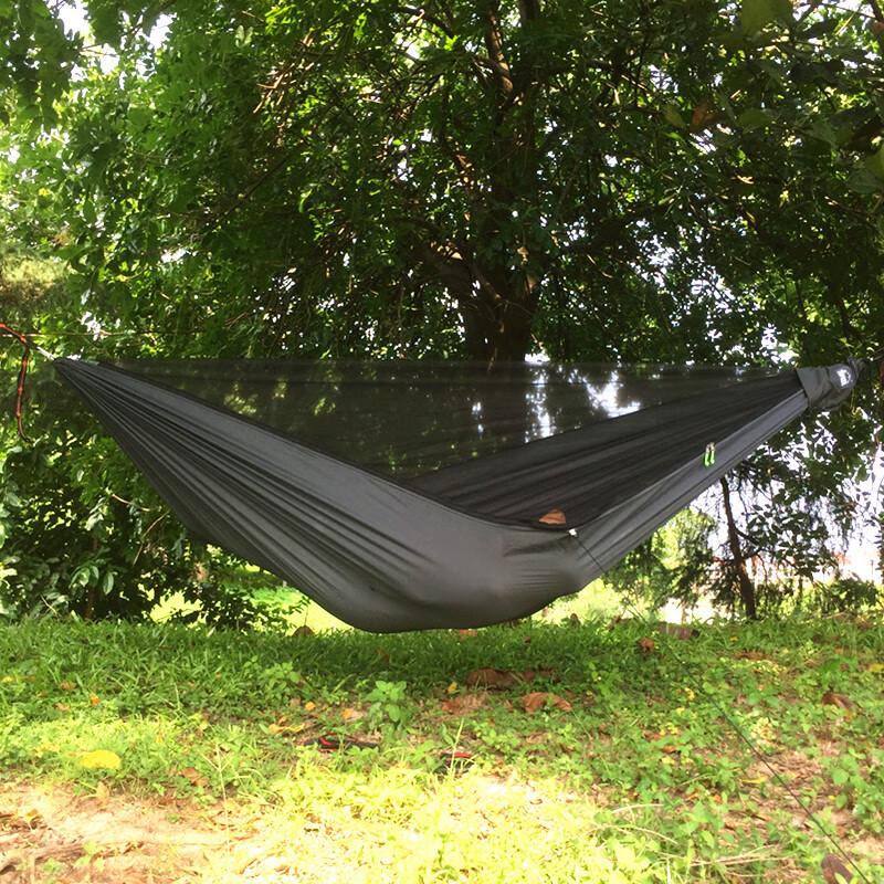Quick-Open Anti-Rollover Camping Hammock with Mosquito Net