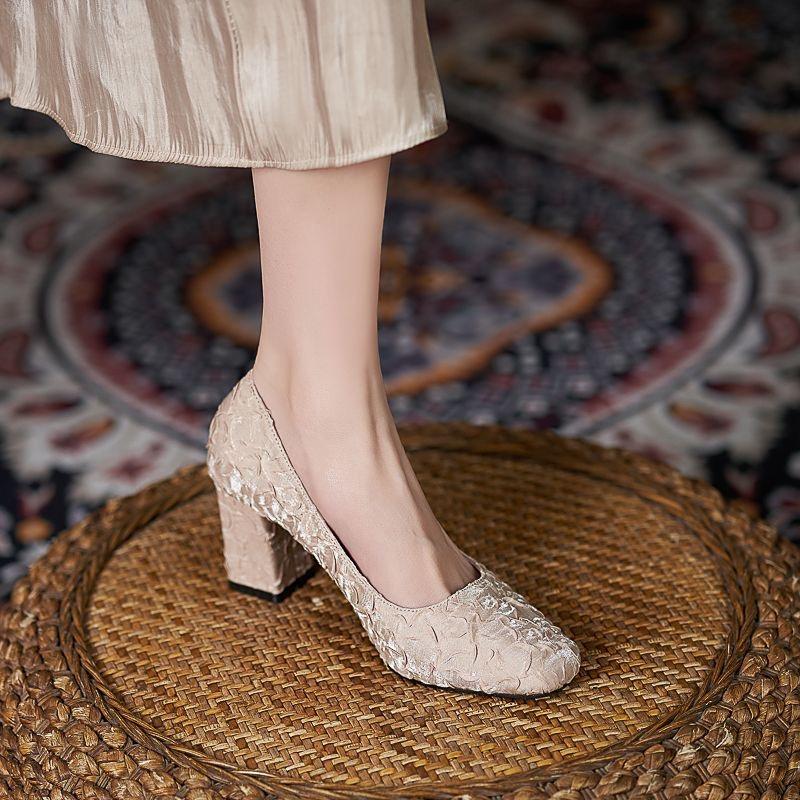 Fang Новое поступление толстые каблуки с острым носком женские свадебные туфли высокие — фото 4