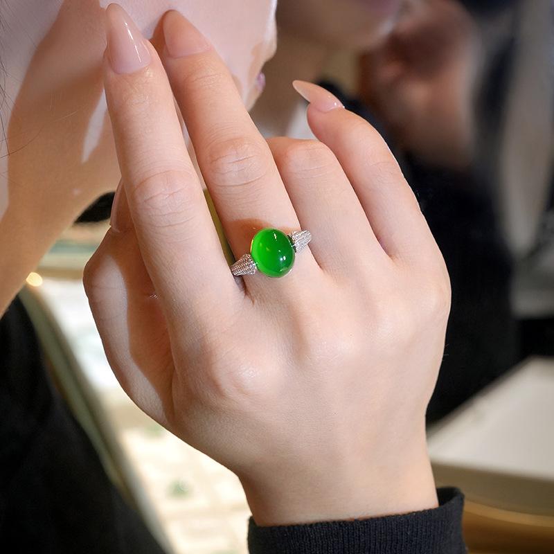 Sterlingsilber Achat Chalcedon Ring - Grün Jadeit-Inspiriertes Hautaufhellendes Modeaccessoire für Damen