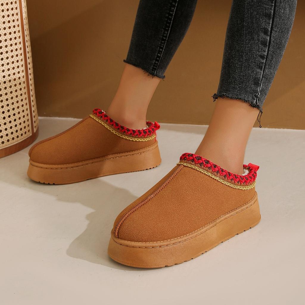 Autumn and winter new thick-soled snow boots, piled and thickened fashion warm cotton shoes, low-top foot cover, solid-color large-size cotton slipper