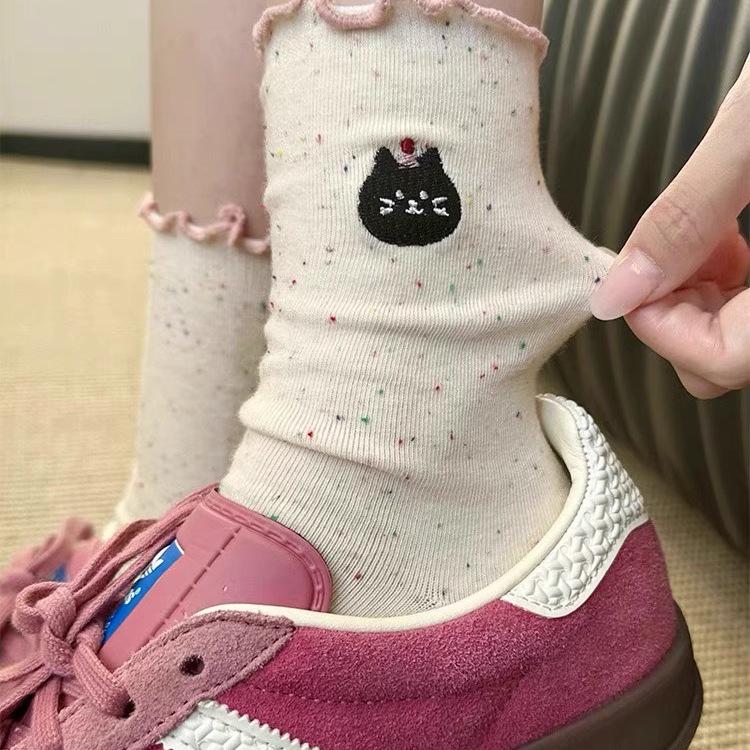 

Liaoyuan Women s Mid-Calf Cotton Socks - Cute Cartoon Bear Embroidery with Lace Trim, Perfect for Autumn/Winter or Postpartum Wear. Little Bear