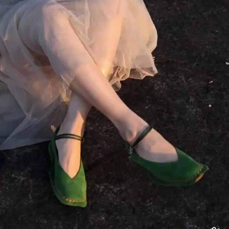 Mode 2025 Neue Nische Quadratische Zehenpartie Damen Exquisite Retro Lässige Einzelne Schuhe Flache Slipper Mary Jane Schuhe
