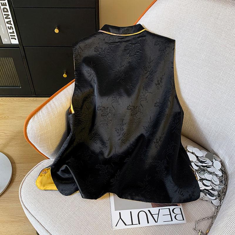 Vest Women's 2025 New Spring and Autumn Unique and Chic Buckle Acetic Acid Vest