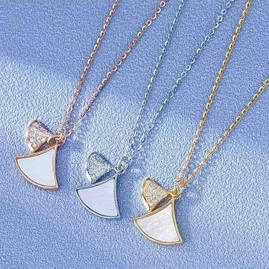 

S925 Sterling Silver Fan-Shaped Mother-of-Pearl Pendant Necklace - Trendy Design 925 Silver розового золота