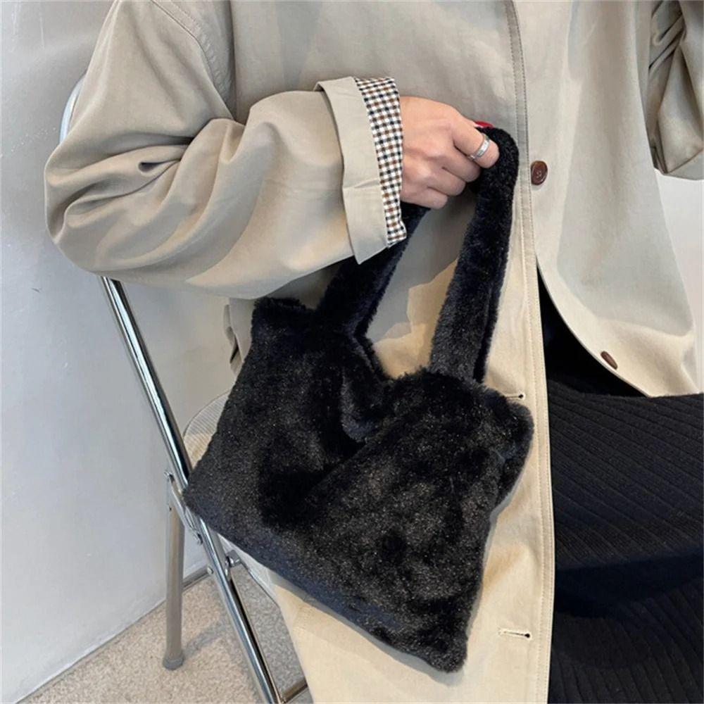 Plush Shoulder Bag Cute Hand Bag Solid Color Tote Bag  Autumn Winter