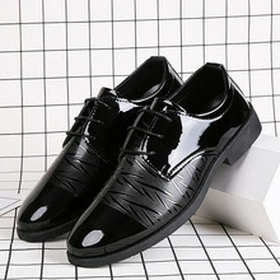 Men's Trendy Korean Style Black Leather Shoes - Breathable Casual and Formal Round Toe Design