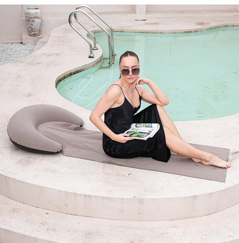 Portable Inflatable PVC Flocking Beach Mat with Pillow for Sunbathing & Pool