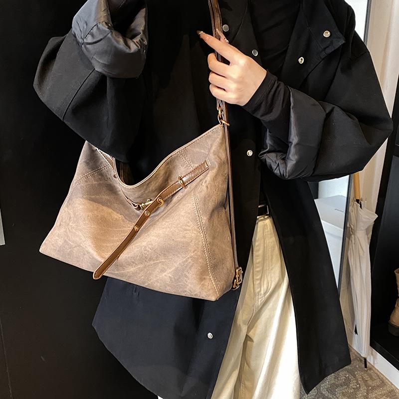 Premium sense retro large-capacity backpack bag women's 2025 autumn and winter new multi-purpose shoulder messenger bag tote bag