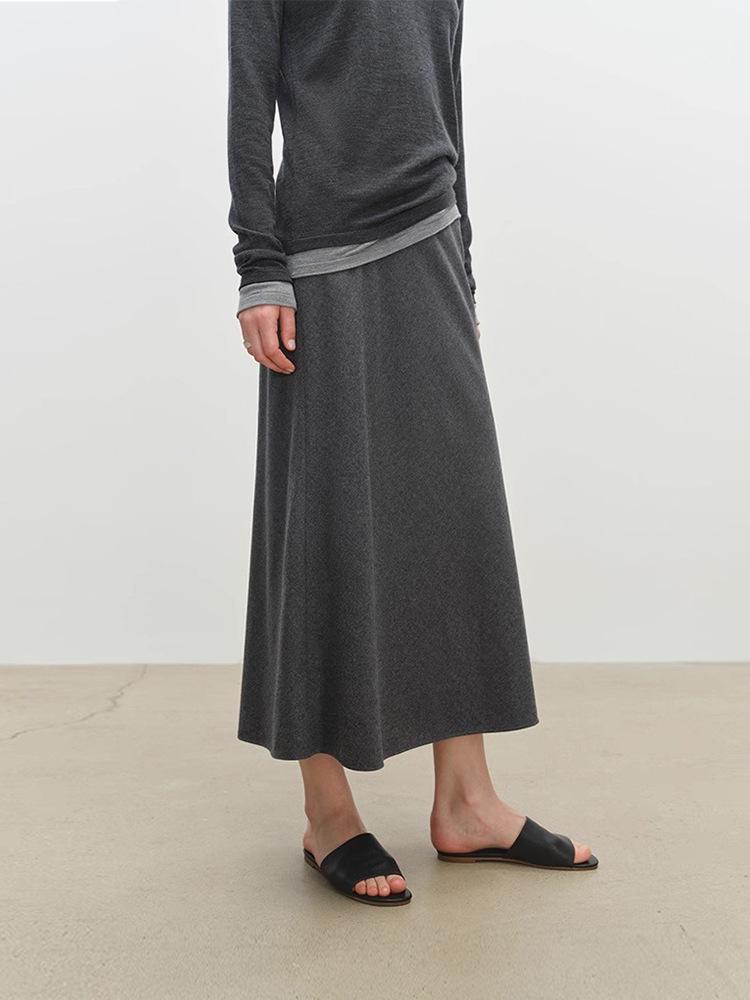 Wen Jiu A-Line Long Skirt: Slanted Cut Wool, Solid Color, Winter Elastic Waist, Slimming Half Skirt