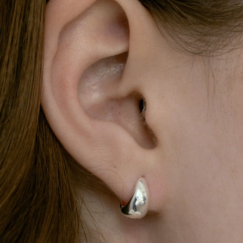 

TATIANA (925 Silver) Drop Hoop Earrings EC3000 (S/M/L) Gold Plated_MEDIUM