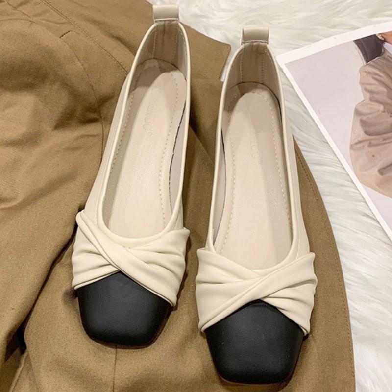 Fashion 2025 Ladies Soft Leather Slip-On Loafers Summer Shallow Cut Flat Shoes Cushioned Sole Ultra Comfortable Grandma Casual Shoes