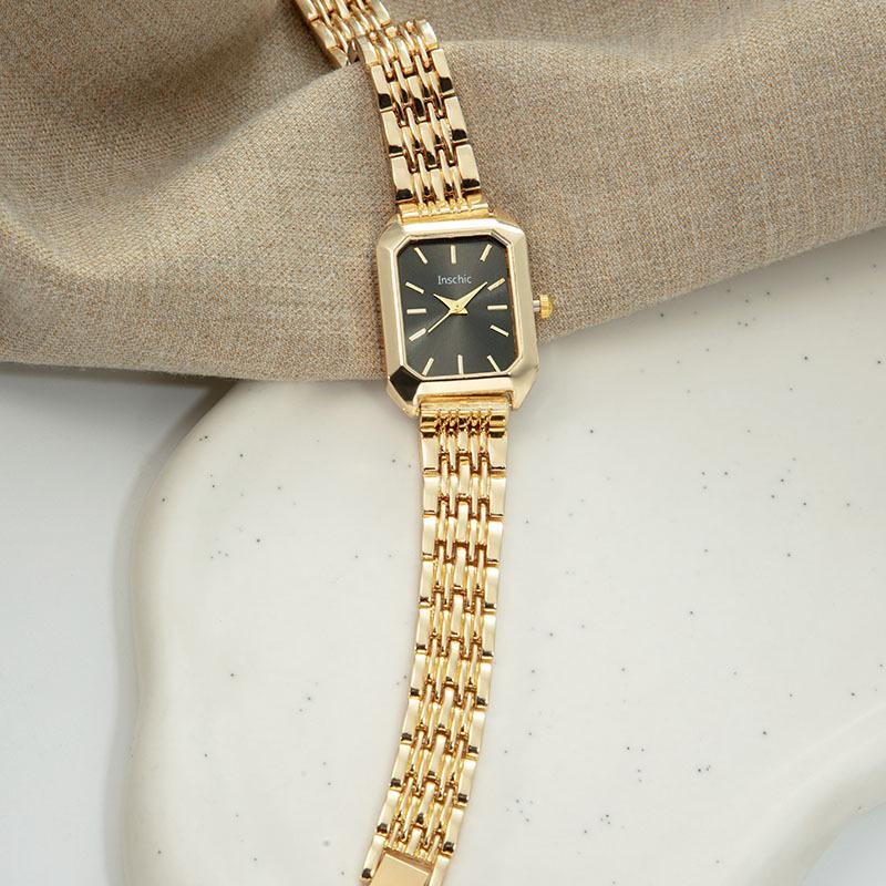

Элегантные женские кварцевые часы с квадратным циферблатом и стальным браслетом