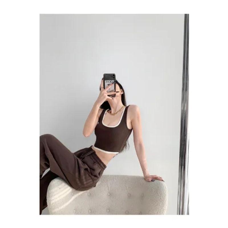 

Бесследная вентиляция Спортивное нижнее белье Женская грудная накладка без стального кольца Сборка Ударопрочный Пуш-ап Красивая спина Жилет для йоги Brown Free size (40.00kg -65.00kg)